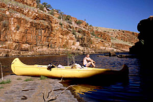 In canoa nel Sir John Gorge